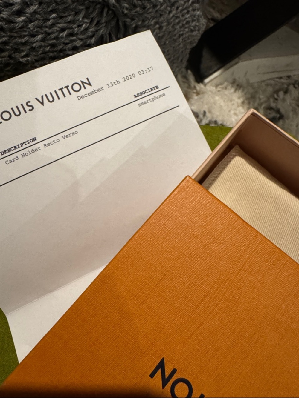 Louis Vuitton Recto Verso - Monogram Full Inclusion - Picture 2 of 8